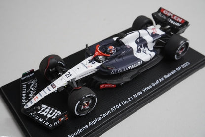 1:43 Spark SCS238 Scuderia AlphaTauri AT04 Gulf Air Bahrain GP 2023 #21 model car
