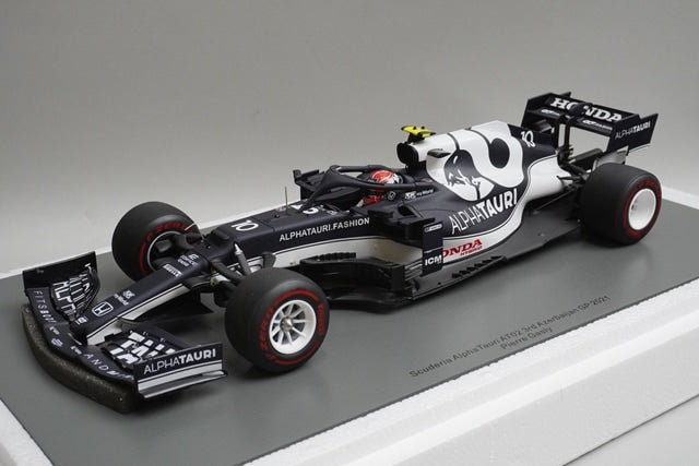 1:18 Spark 18S591 AlphaTauri Honda AT02 Azerbaijan GP 3rd 2021 #10 P.Gasly model car