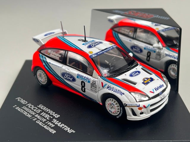 1:43 VITESSE SKM99048 Ford Focus WRC Martini SWEDISH Rally 1999 #8 T. Radstrom F. Gallagher model car