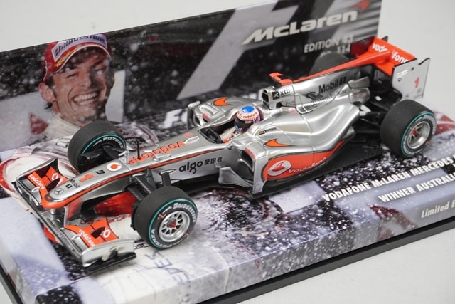 1:43 MINICHAMPS 530104311 Vodafone McLaren Mercedes MP4-25 Australian GP 2010 #1 model car