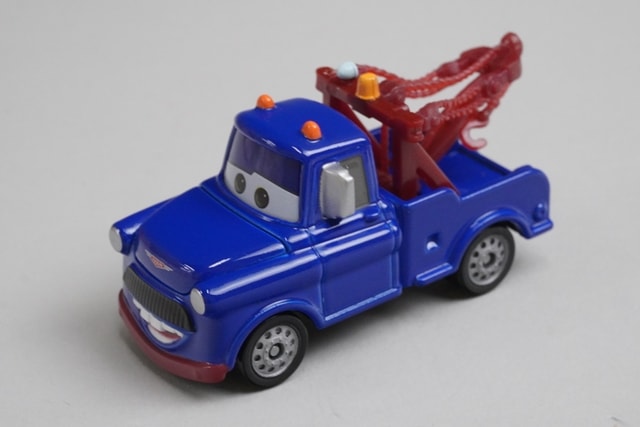 Tomica C-32 Cars Mater Ivan Type model car