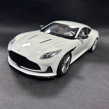 8250628YG XiaoGuang MODEL 1:18 Aston Martin DB12 White Glow in the Dark with Replacement Wheels