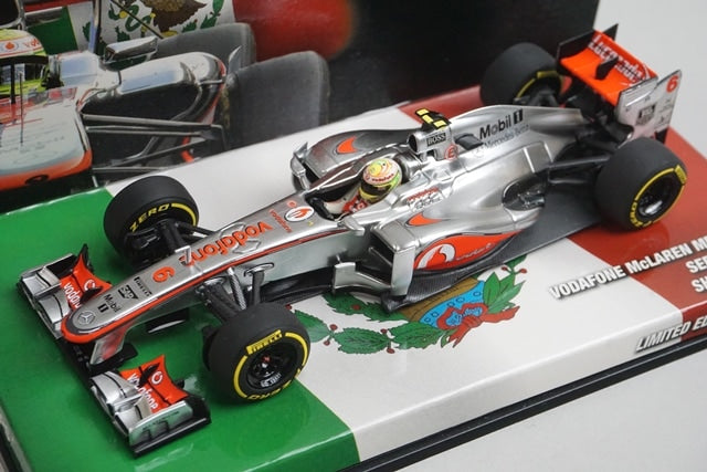 1:43 MINICHAMPS 533134376 Vodafone McLaren Mercedes 2013 #6 model car