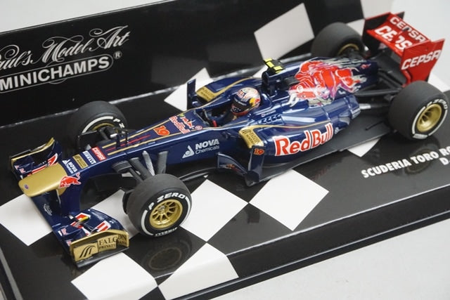 1:43 MINICHAMPS 410130019 Scuderia Toro Rosso STR8 2013 #19 model car