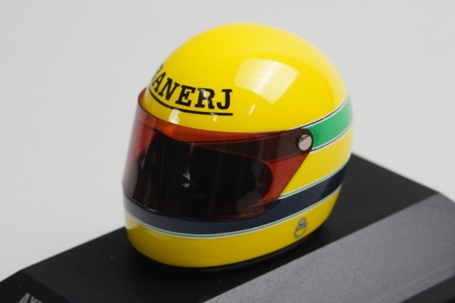 1:43 MINICHAMPS 540381216 Helmet 1982 Ayrton Senna model car