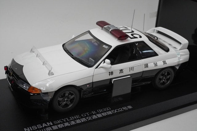 1:18 KYOSHO 08366A Nissan Skyline GT-R Police #502 model car