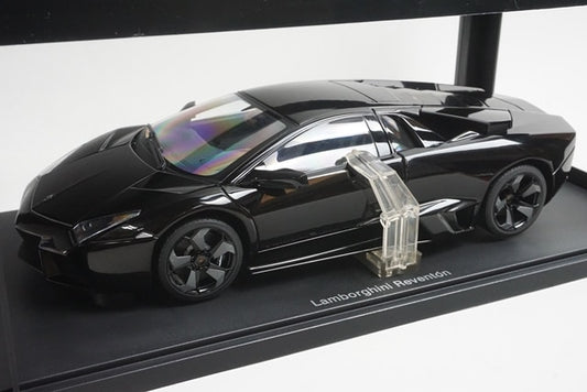 1:18 AUTOart 74592 Lamborghini Reventon Black