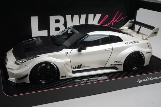 1:18 ignition model IG2358 LB-Silhouette WORKS GT Nissan 35GT-RR White Ms.Chisaki Kato
