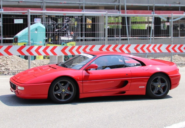 [ Pre-order ] P18178ACHA BBR 1:18 Ferrari 355 F1 Berlinetta Automatic Gear + Challenge Grid Rosso Corsa (Includes Clear Case)