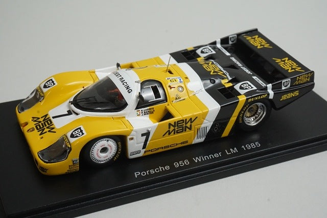 1:43 SPARK 43LM85 Porsche 956 Le Mans 1985 #7 model car