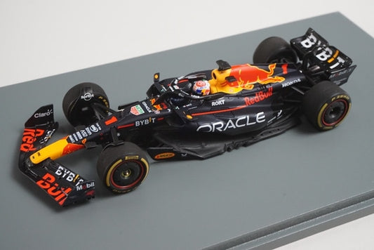 1:43 SPARK S8919 Oracle Red Bull Racing RB19 Qatar GP 2023 #1 M. Verstappen model car