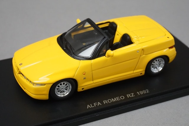 1:43 SPARK S0398 Alfa Romeo RZ 1992 model car