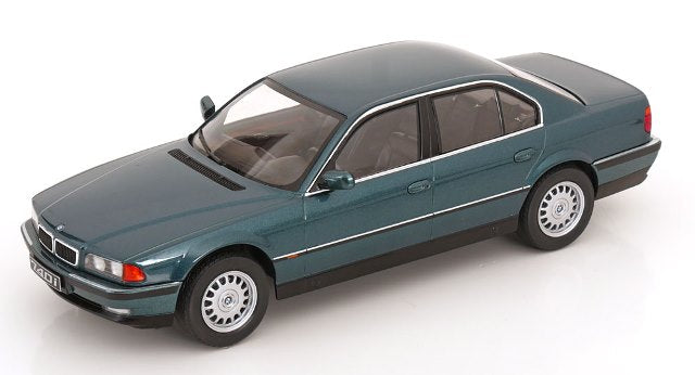 [ Pre-order ] KKDC180368 KK scale 1:18 BMW 740i E38 1994 Green Metallic