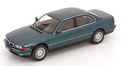 [ Pre-order ] KKDC180368 KK scale 1:18 BMW 740i E38 1994 Green Metallic