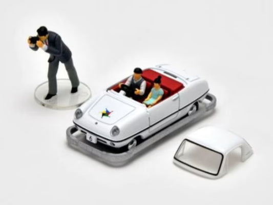 TOMYTEC 1:64 Nissan Kodomo no Kuni x TLV Datsun Baby No. 6 (White) with Figure 333852
