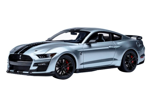 [ Pre-order ] 73096 AUTOart 1:18 Ford Mustang Shelby GT500 (Silver with Black Stripes)
