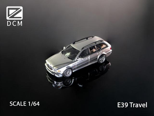 [ Pre-order ] DCM 1:64 E39 Touring Brilliant Silver