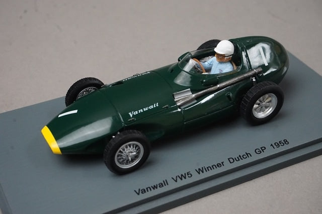 1:43 SPARK S4870 Vanwall VW5 Dutch Grand Prix Winner 1958 #1 S. Moss model car