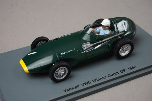 1:43 SPARK S4870 Vanwall VW5 Dutch Grand Prix Winner 1958 #1 S. Moss model car