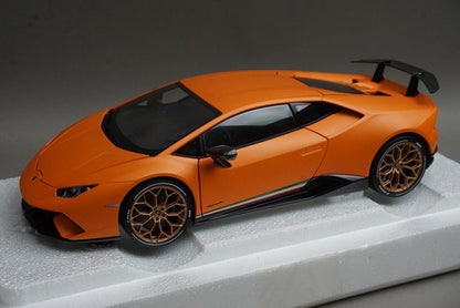 1:18 AUTOart 79152 Lamborghini Huracan Performante Matte Orange model car