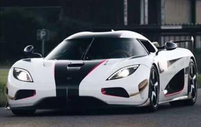 [ Pre-order ] VMB-Agera-RSR-7124 VMB 1:18 Koenigsegg Agera RSR White with Red Stripes