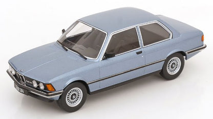 [ Pre-order ] KKDC180656 KK scale 1:18 BMW 323i E21 1978 Light Blue Metallic