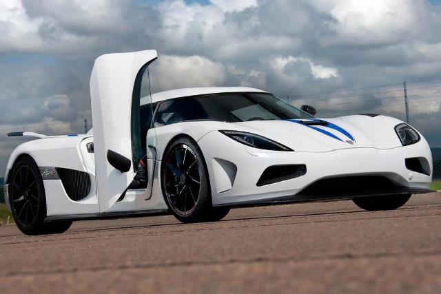 [ Pre-order ] GA003D GRYNING.model 1:64 Koenigsegg Agera R Bright White/Blue