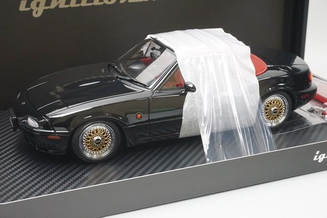 1:18 ignition model IG3197 Eunos Roadster (NA) Black