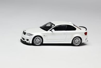 [ Pre-order ] 7CM Model 1:64 BMW 1M Coupe (E82) silver style 359 multi-spoke wheels Alpine White