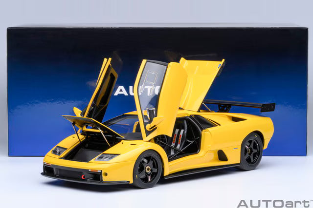[ Pre-order ] 79138 AUTOart 1:18 Lamborghini Diablo GTR (Yellow)