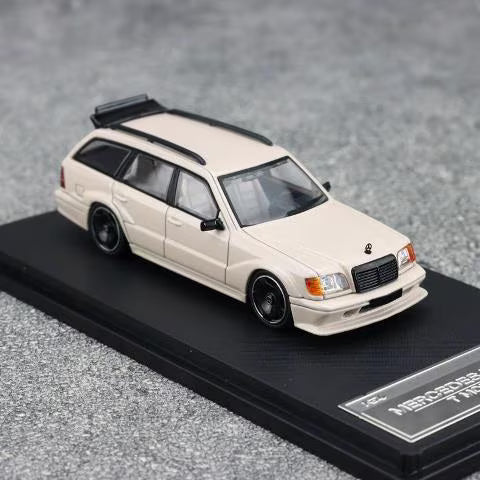 [ Pre-order ] Mortal 1:64 Mercedes-Benz S124 Milk Tea Color