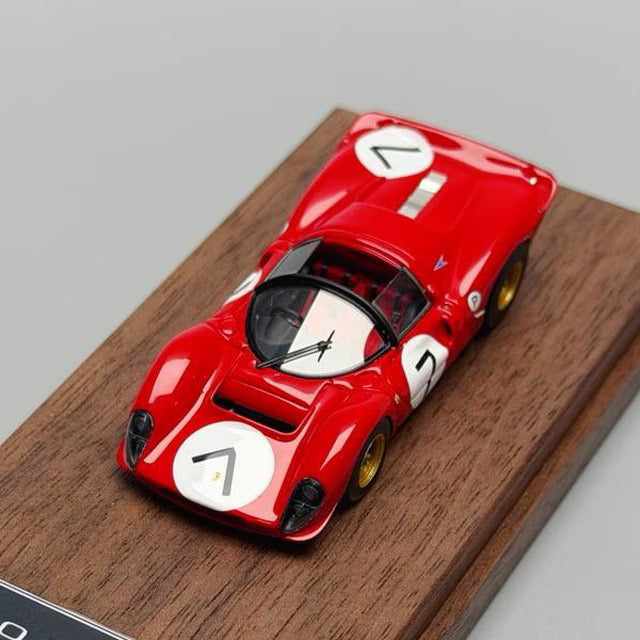 [ Pre-order ] DMH 1:64 330P4 Roadster (1967 race) Red #7