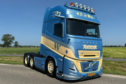 [ Pre-order ] 01-5165 WSI 1:50 S.N. de Witte VOLVO FH AERO GLOBETROTTER XL 6X2 TWIN STEER