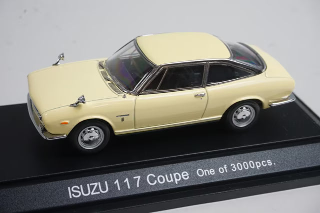 1:43 EBBRO 43401 Isuzu 117 Coupe Light Yellow