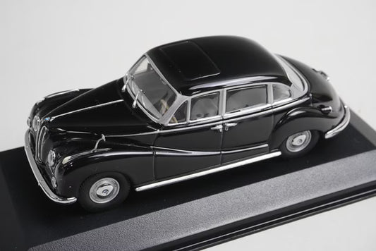1:43 MINICHAMPS 430022401 BMW 502 V8 Limousine Black