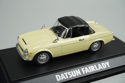 1:43 EBBRO 43037 Nissan Datsun Fairlady SP1600 Ivory