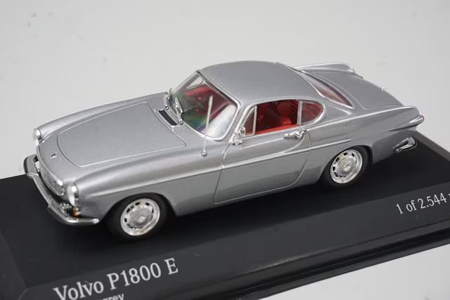 1:43 MINICHAMPS 430171624 Volvo P1800 E Coupe 1969 Gray