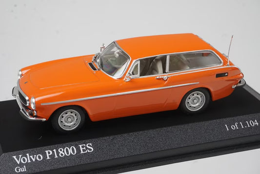 1:43 MINICHAMPS 430171617 Volvo P1800 ES 1971 Yellow