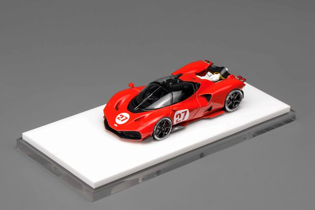 [ Pre-order ] MH64011GR MOTORHELIX 1:64 Nilu GILLES RED