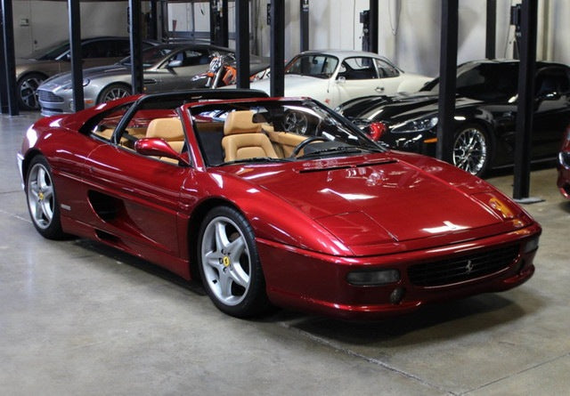[ Pre-order ] P18176CCHA BBR 1:18 Ferrari F355 GTS Targa - manual gear - Challenge grid Rosso Fiorano - Beige interior with clear case