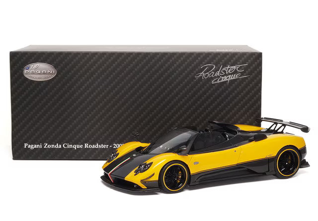 [ Pre-order ] 850613001 BBR 1:18 Pagani Zonda cinque Roadster full open Giallo Ginevra - BASIC PACK