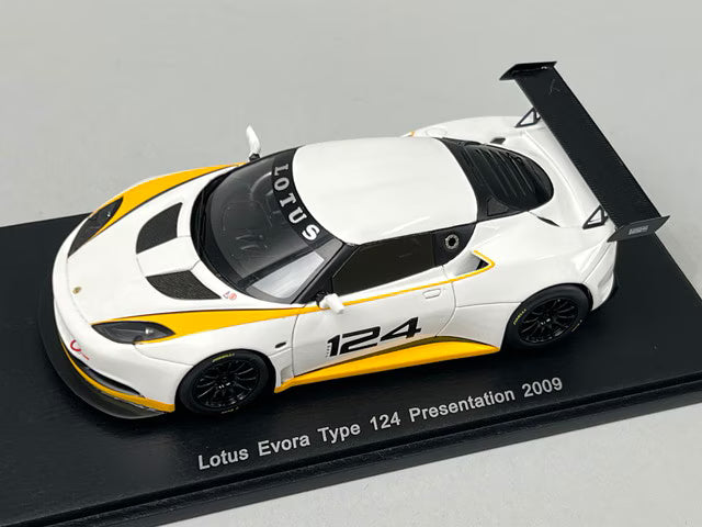1:43 Spark S2204 Lotus Evora Type 124 Presentation 2009