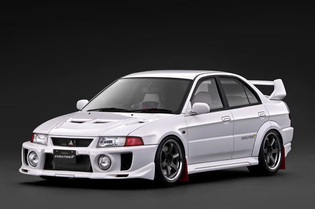 [ Pre-order ] IG4017 ignition model 1:18 Mitsubishi Lancer Evolution V (CP9A) White