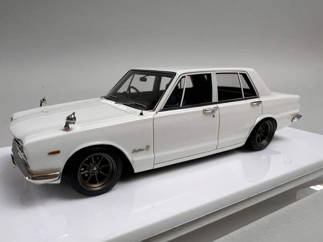 1:43 Make Up/Vision VM241C Nissan Skyline 2000GT-R (PGC10) 1969 White