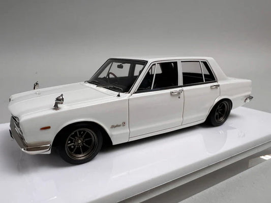 1:43 Make Up/Vision VM241C Nissan Skyline 2000GT-R (PGC10) 1969 White
