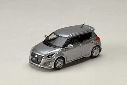 [ Pre-order ] HJ642082S Hobby Japan 1:64 Suzuki Swift Sport (ZC32S) with Genuine Options - Platinum Silver Metallic