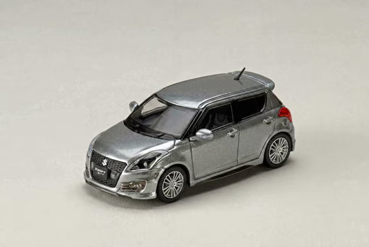 [ Pre-order ] HJ642082S Hobby Japan 1:64 Suzuki Swift Sport (ZC32S) with Genuine Options - Platinum Silver Metallic
