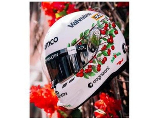 [ Pre-order ] 5HF266 Spark 1:5 Helmet Aston Martin Aramco F1 Canadian GP 2026 L. Stroll