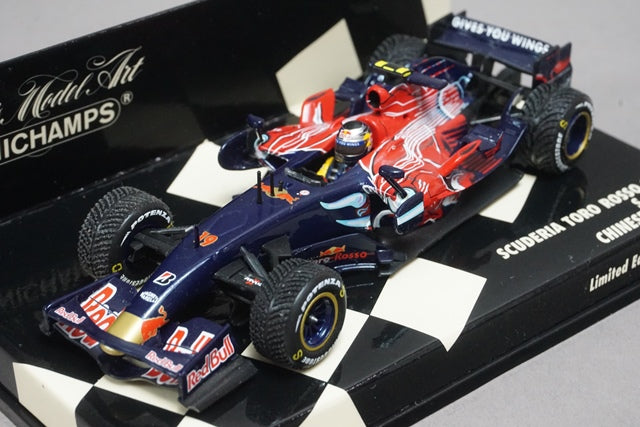 1:43 MINICHAMPS 400070119 Scuderia Toro Rosso STR2 China GP 2007 #19 S.Vettel