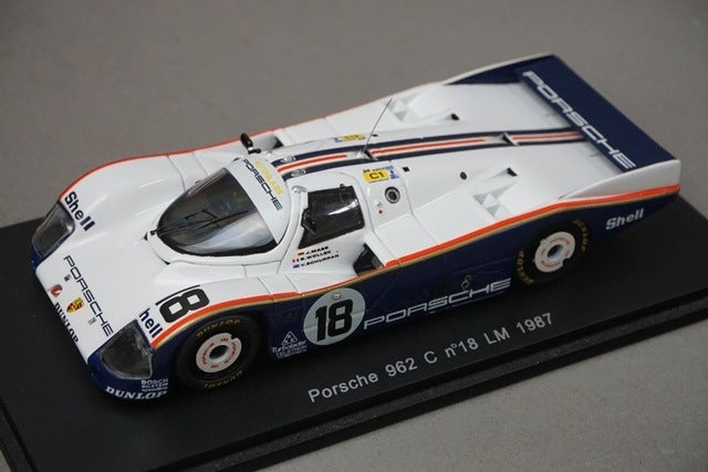 1:43 SPARK S0943 Porsche 962 C Le Mans 1987 #18 model car